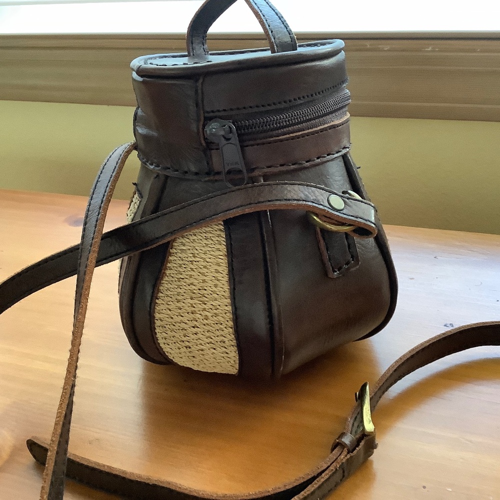 Pineapple Moon crossbody leather and raffia small bucket bag, brown.